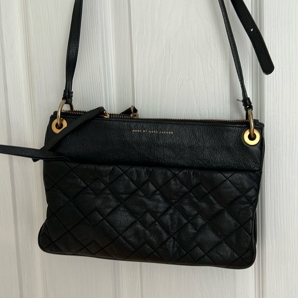 Black leather quilted Marc Jacob’s shoulder bag - Picture 1 of 6